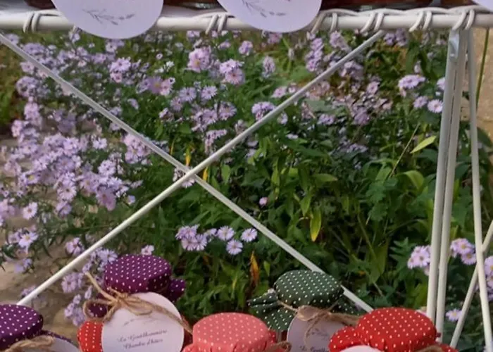 Oda ve Kahvaltı La Gentilhommiere De 3*